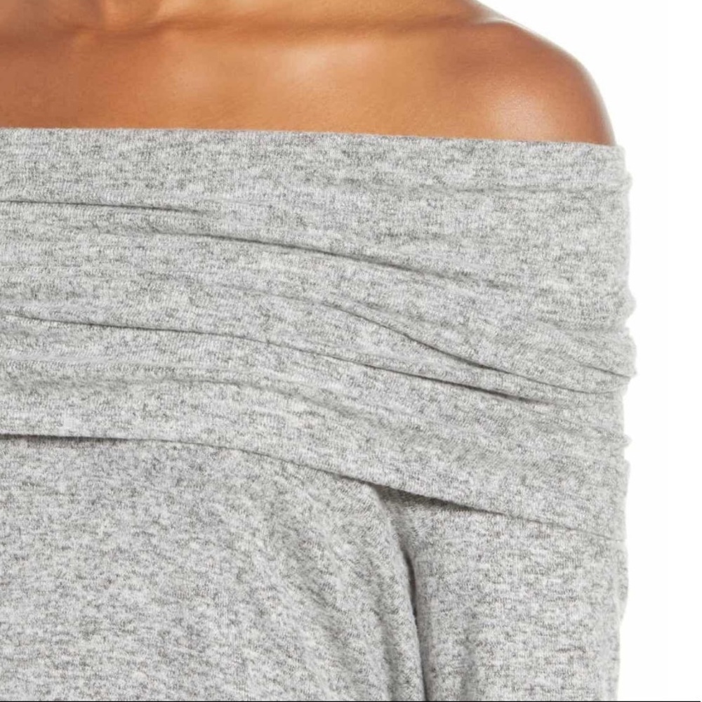NWT Cozy Fleece Convertible Neck Sweatshirt - Picture 4 of 5